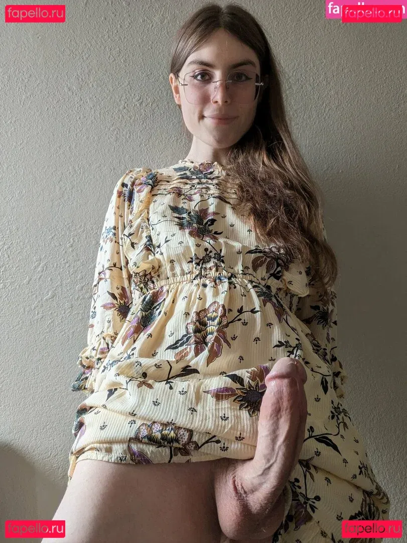 Nayomo Onlyfans Photo Gallery 