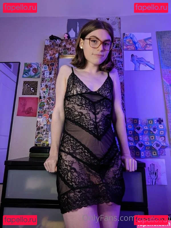 Nayomo Onlyfans Photo Gallery 