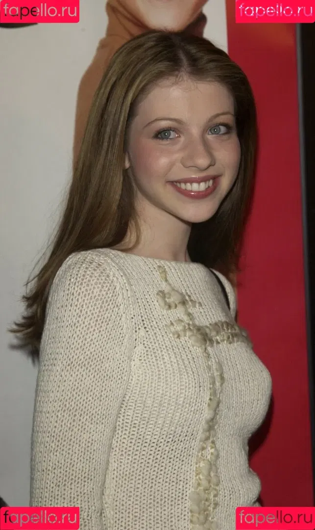 Michelle Trachtenberg Onlyfans Photo Gallery 