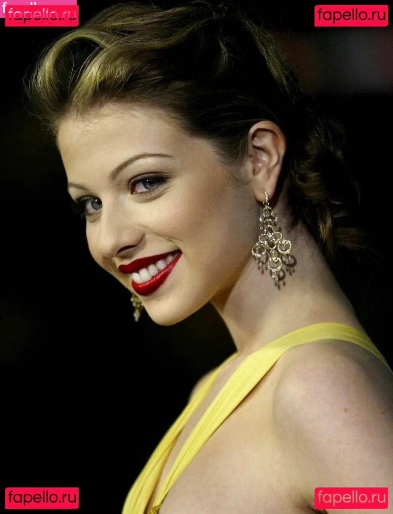 Michelle Trachtenberg Onlyfans Photo Gallery 