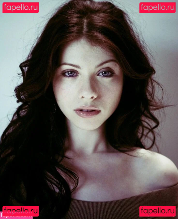 Michelle Trachtenberg Onlyfans Photo Gallery 