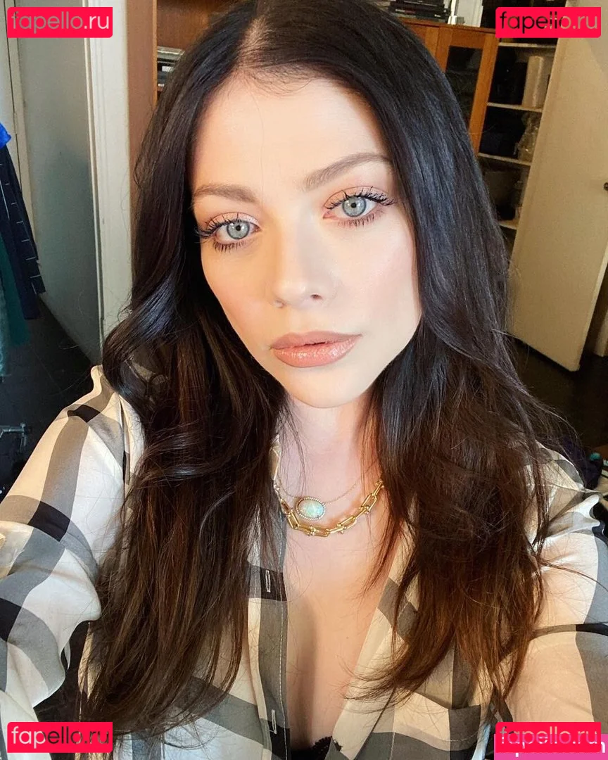Michelle Trachtenberg Onlyfans Photo Gallery 