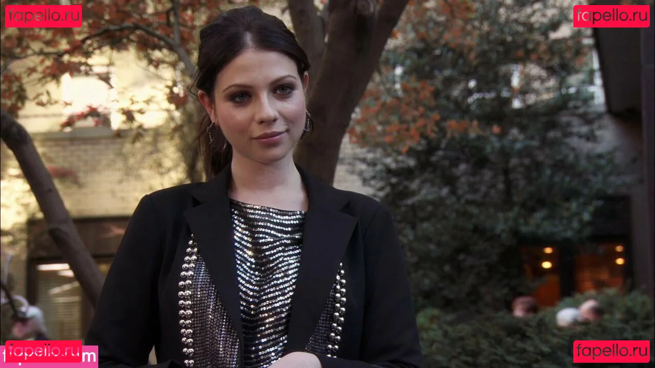 Michelle Trachtenberg Onlyfans Photo Gallery 