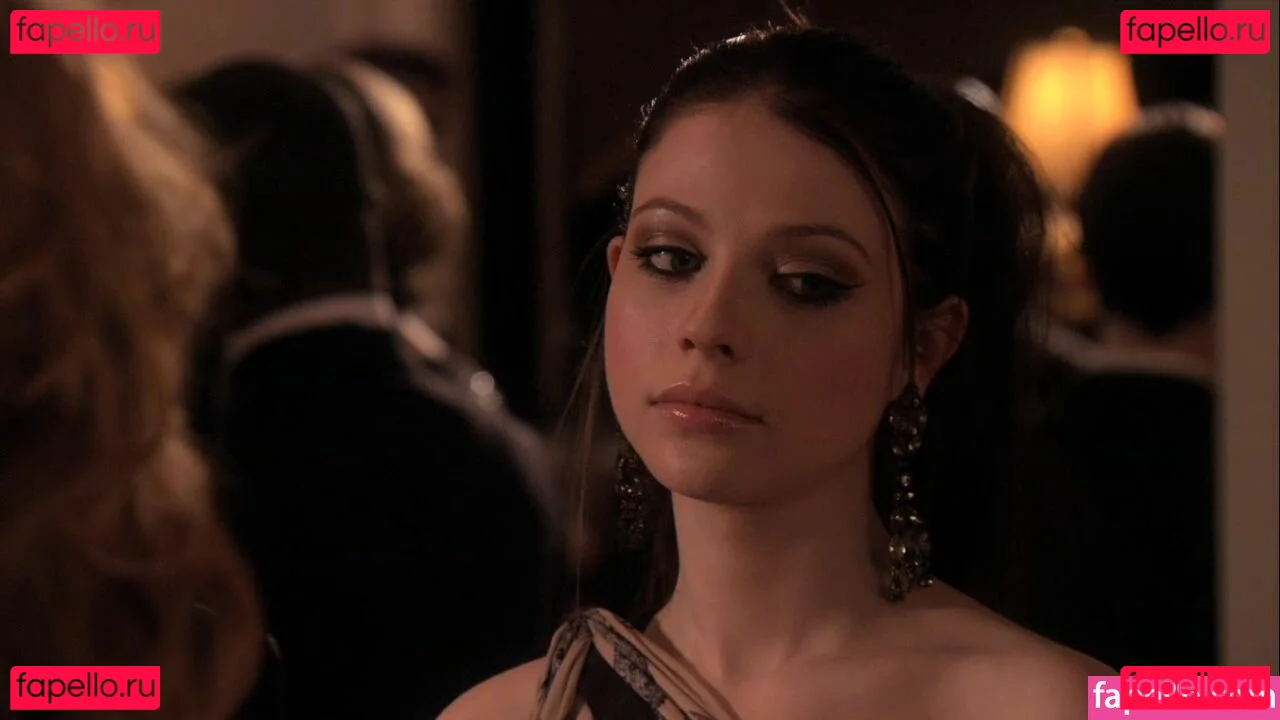 Michelle Trachtenberg Onlyfans Photo Gallery 