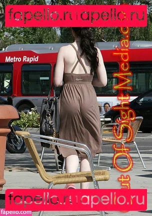 Michelle Trachtenberg Onlyfans Photo Gallery 