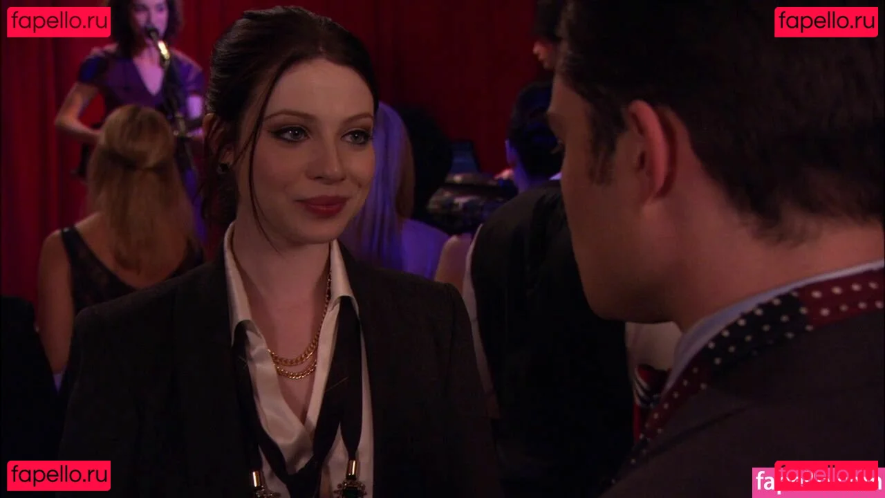 Michelle Trachtenberg Onlyfans Photo Gallery 