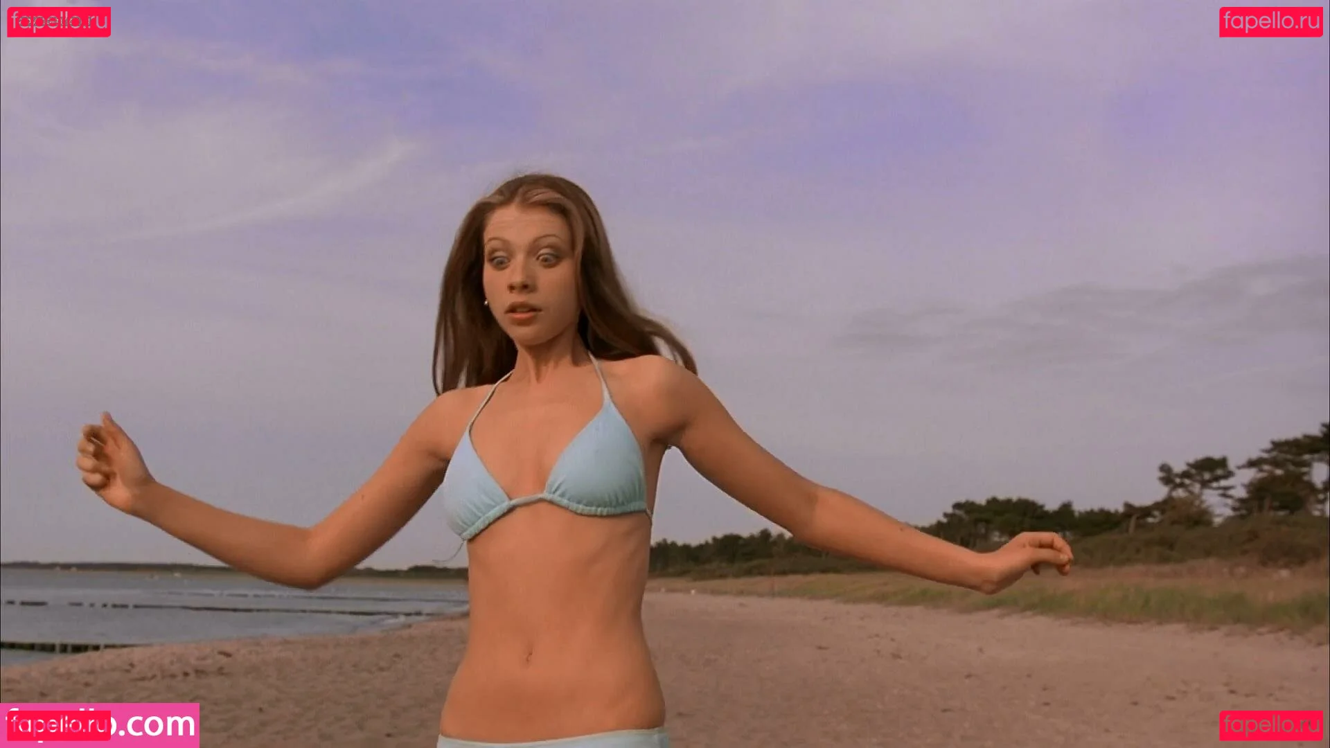 Michelle Trachtenberg Onlyfans Photo Gallery 