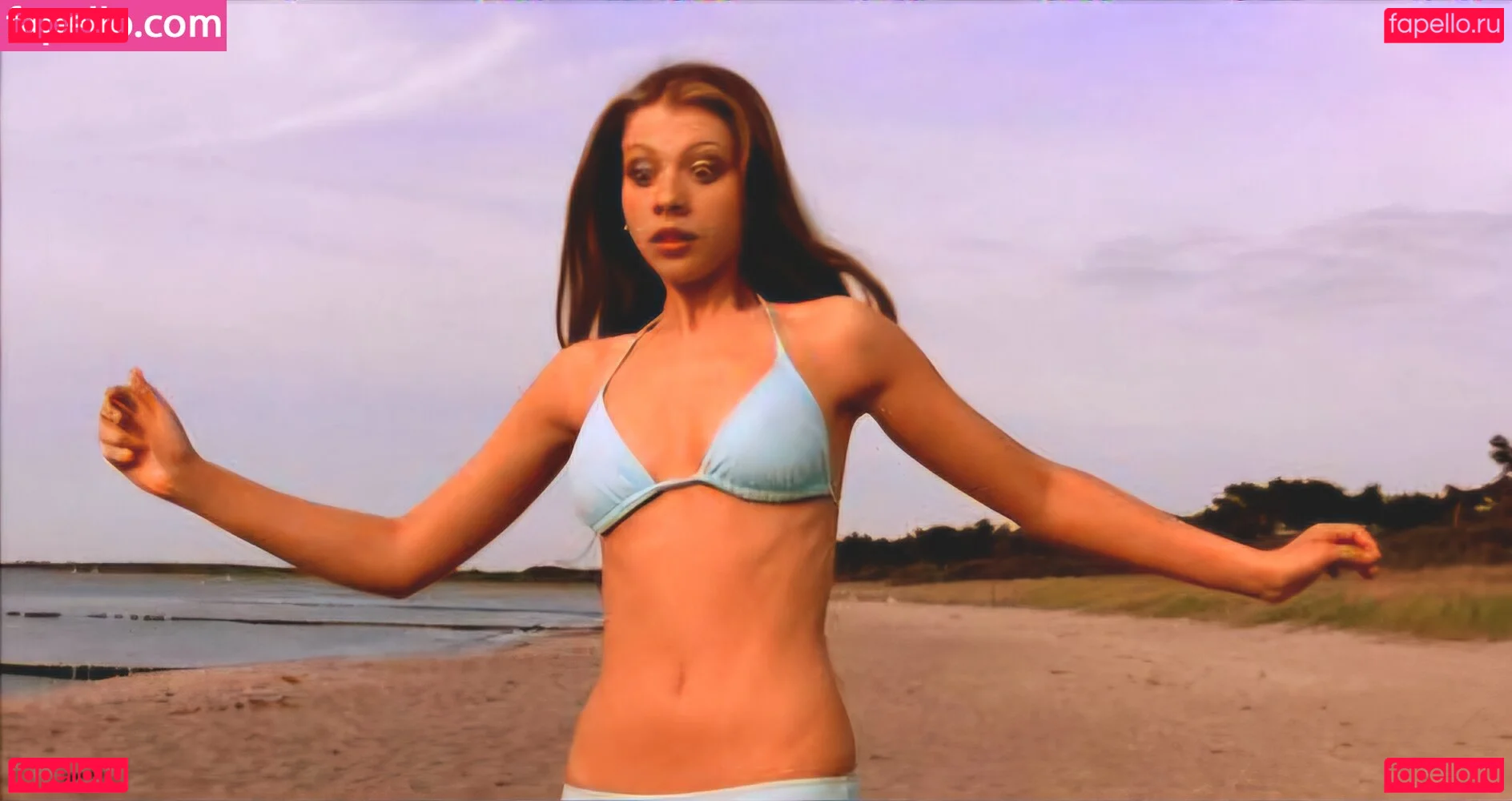 Michelle Trachtenberg Onlyfans Photo Gallery 