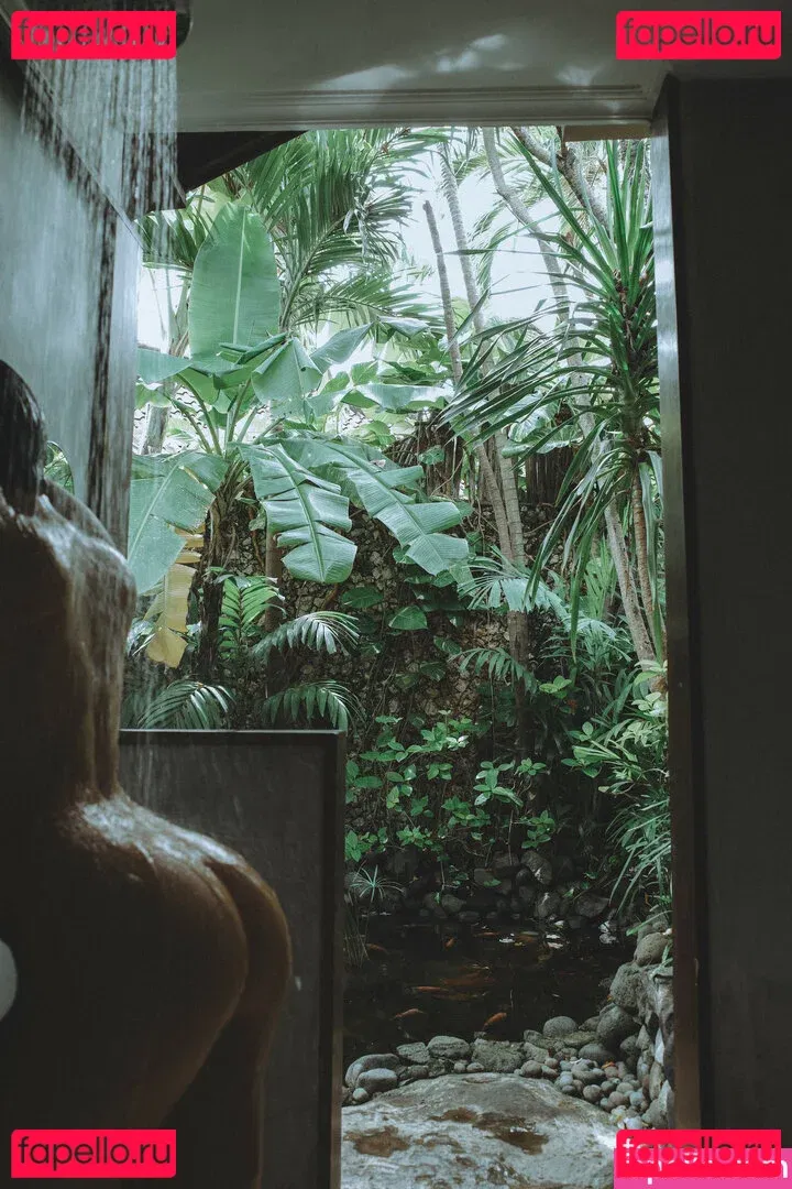 Clara Renè Onlyfans Photo Gallery 