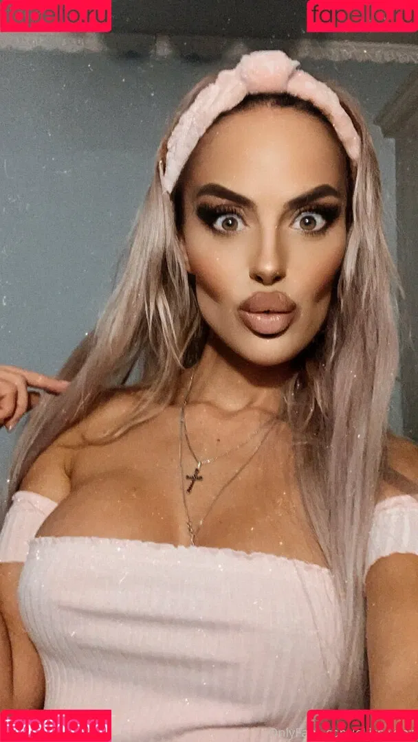 ellissexton Onlyfans Photo Gallery 