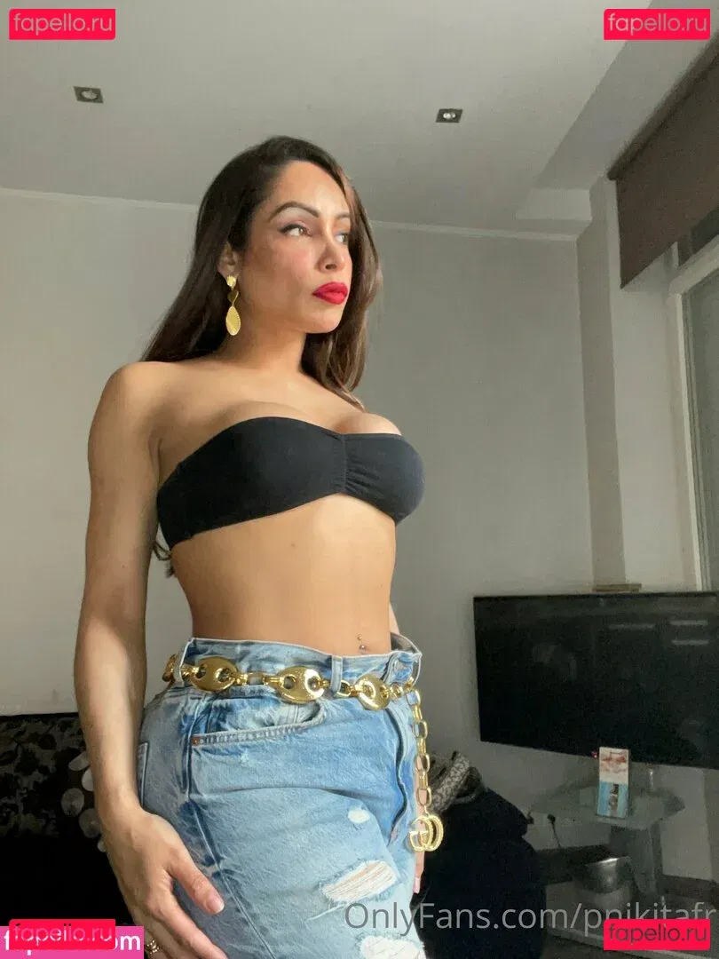 pnikitafr Onlyfans Photo Gallery 