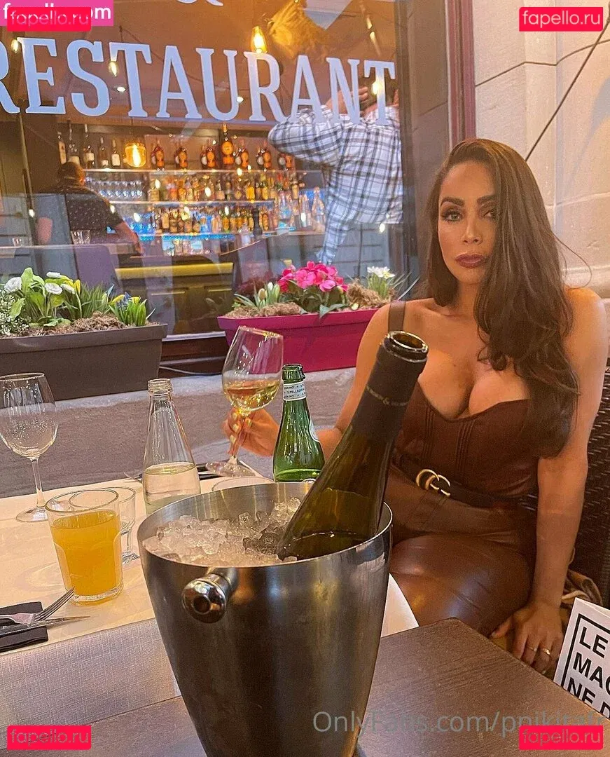 pnikitafr Onlyfans Photo Gallery 