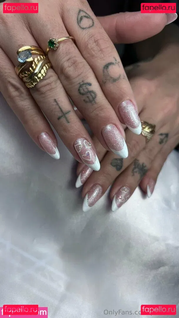 pnikitafr Onlyfans Photo Gallery 