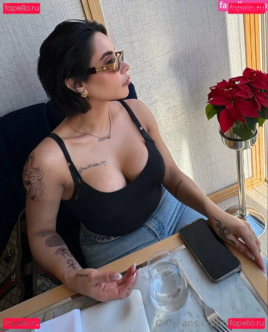 pnikitafr Onlyfans Photo Gallery 