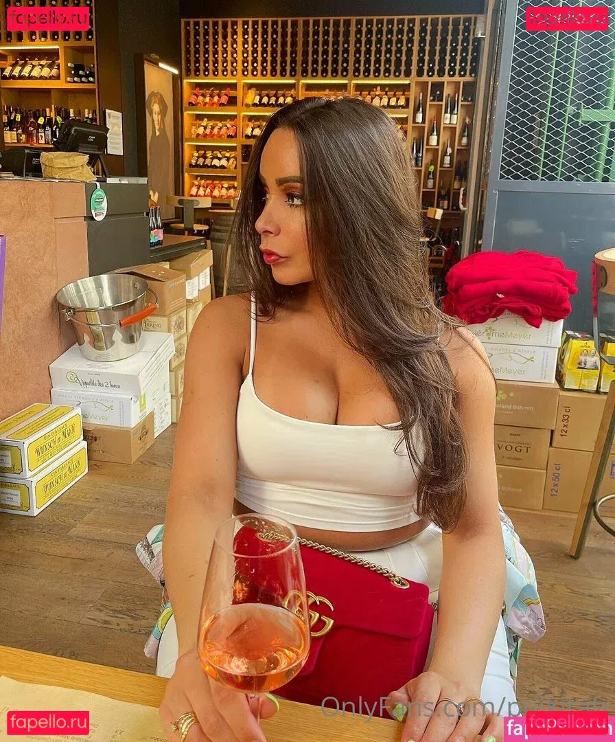 pnikitafr Onlyfans Photo Gallery 