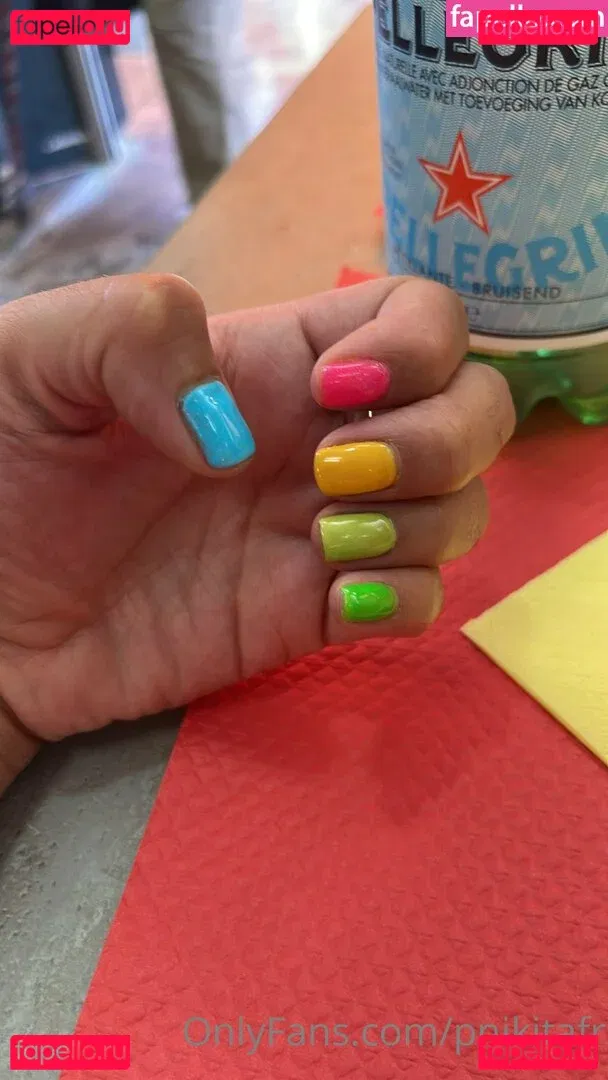 pnikitafr Onlyfans Photo Gallery 