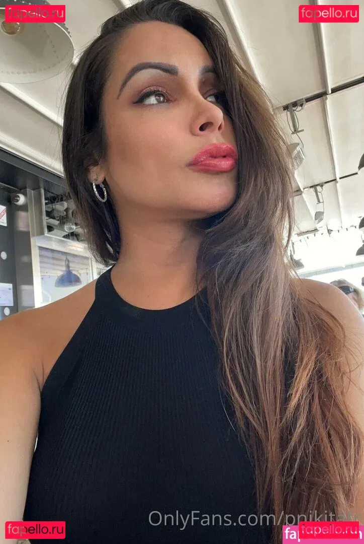 pnikitafr Onlyfans Photo Gallery 