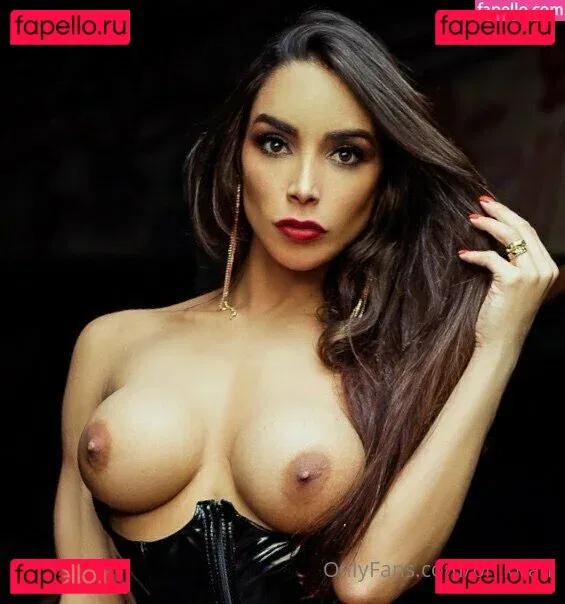 pnikitafr Onlyfans Photo Gallery 