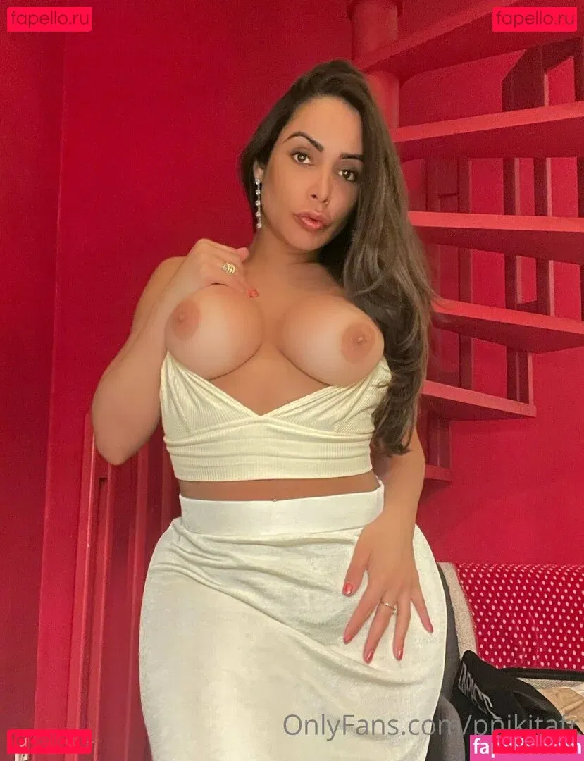 pnikitafr Onlyfans Photo Gallery 