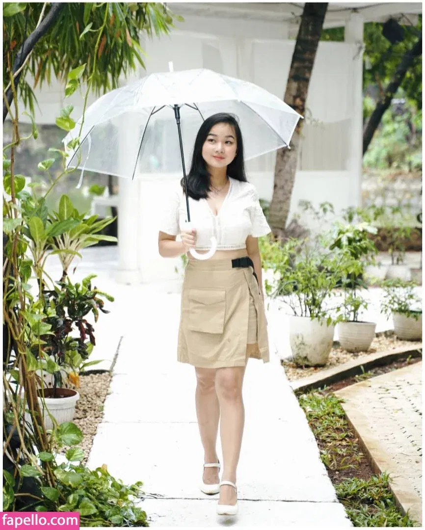 MonicaJeyincaNatasya Onlyfans Photo Gallery 