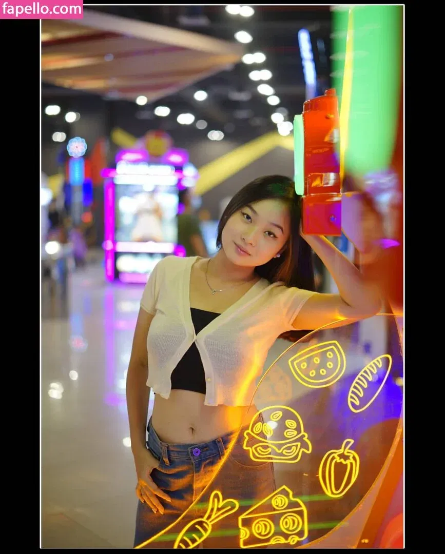 MonicaJeyincaNatasya Onlyfans Photo Gallery 