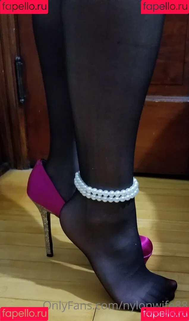 nylonwife88 Onlyfans Photo Gallery 