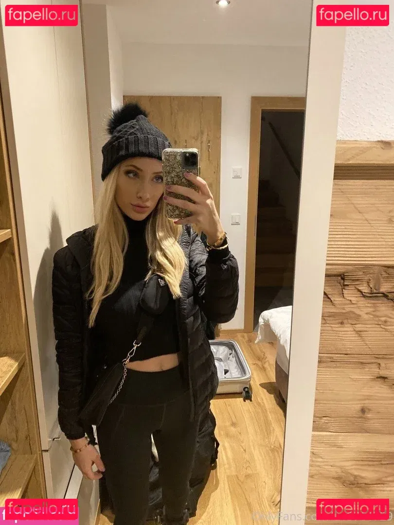 Kaylen Ward Onlyfans Photo Gallery 