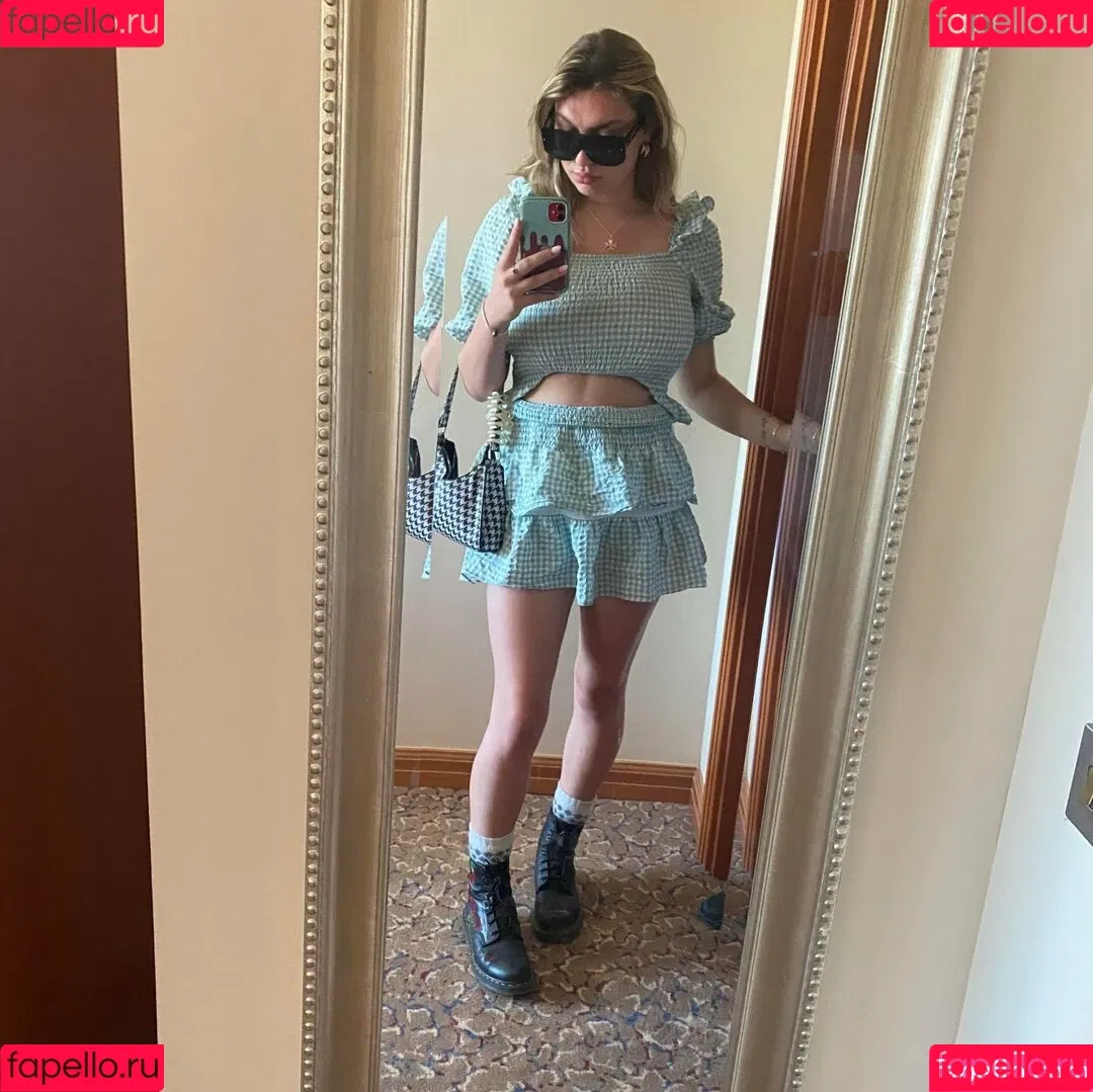 Nell H Onlyfans Photo Gallery 