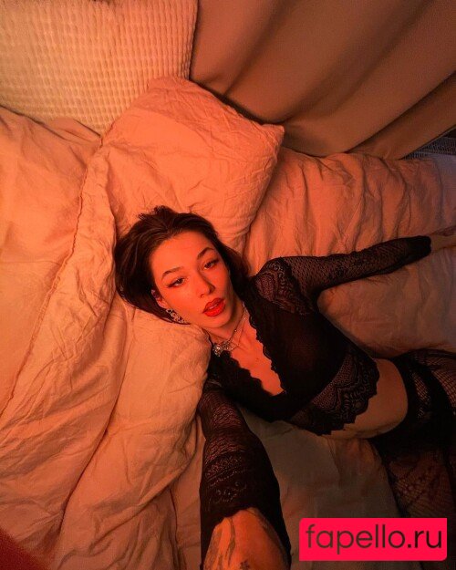 Nell H Nude Onlyfans Photo 8