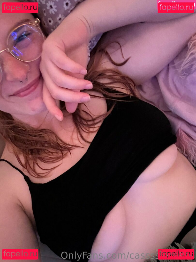 Cassssiecakes Nude Onlyfans Photo 7