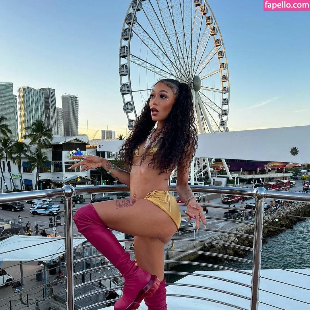 Coi Leray Onlyfans Photo Gallery 