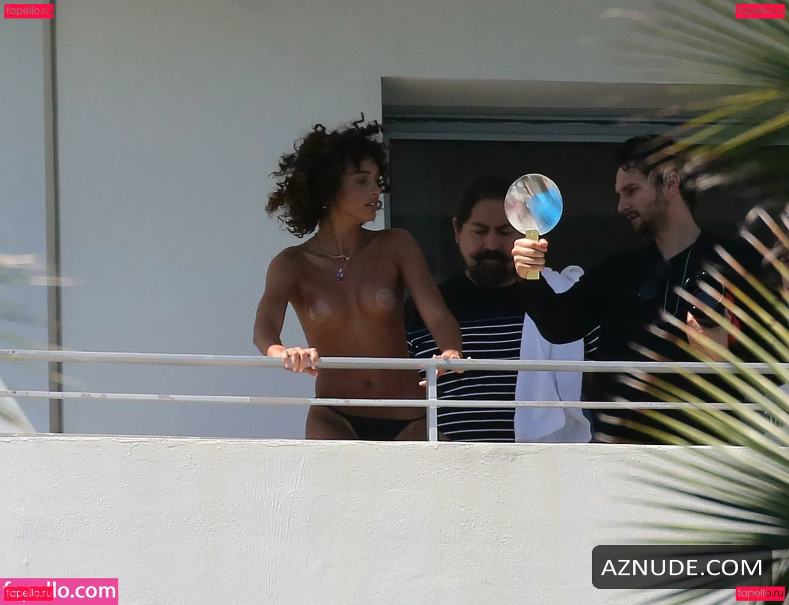 monaazar Onlyfans Photo Gallery 