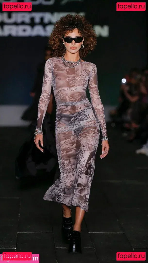 monaazar Onlyfans Photo Gallery 