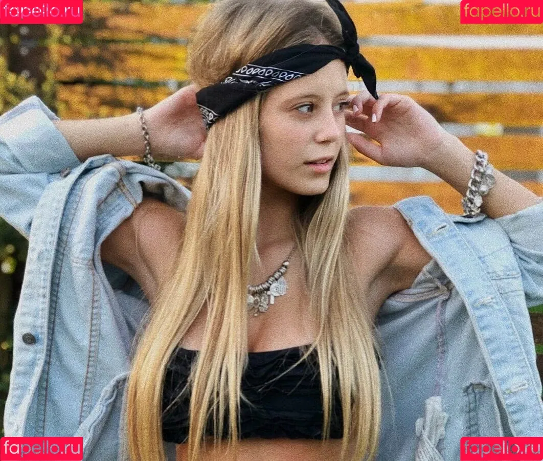 Sol Aguilera Onlyfans Photo Gallery 