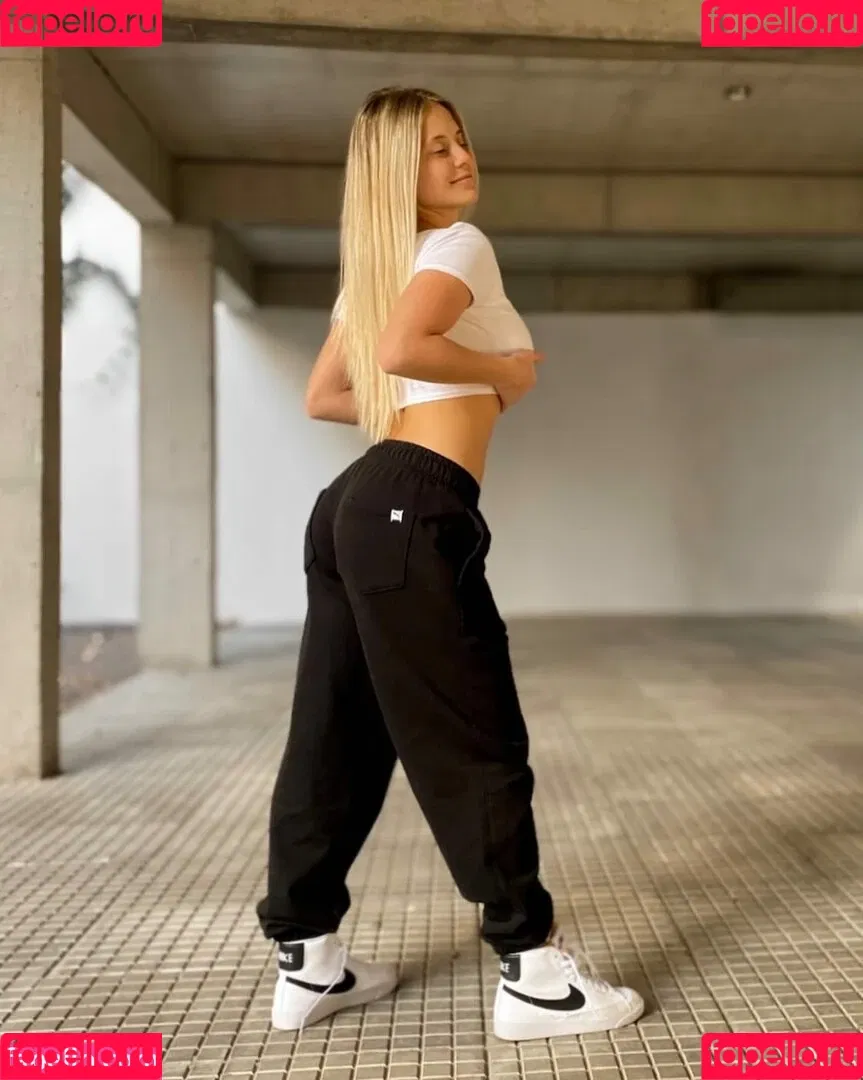 Sol Aguilera Onlyfans Photo Gallery 