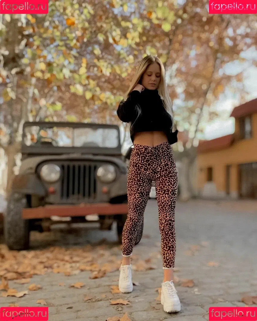 Sol Aguilera Onlyfans Photo Gallery 