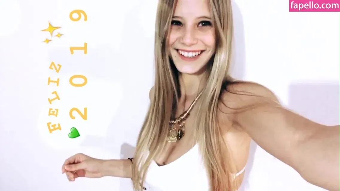 Sol Aguilera Onlyfans Photo Gallery 