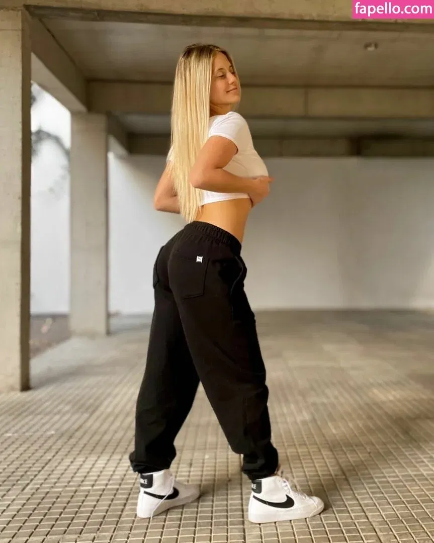 Sol Aguilera Onlyfans Photo Gallery 