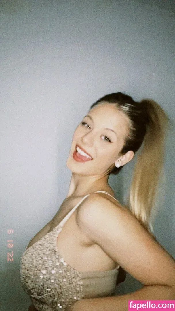 Sol Aguilera Onlyfans Photo Gallery 