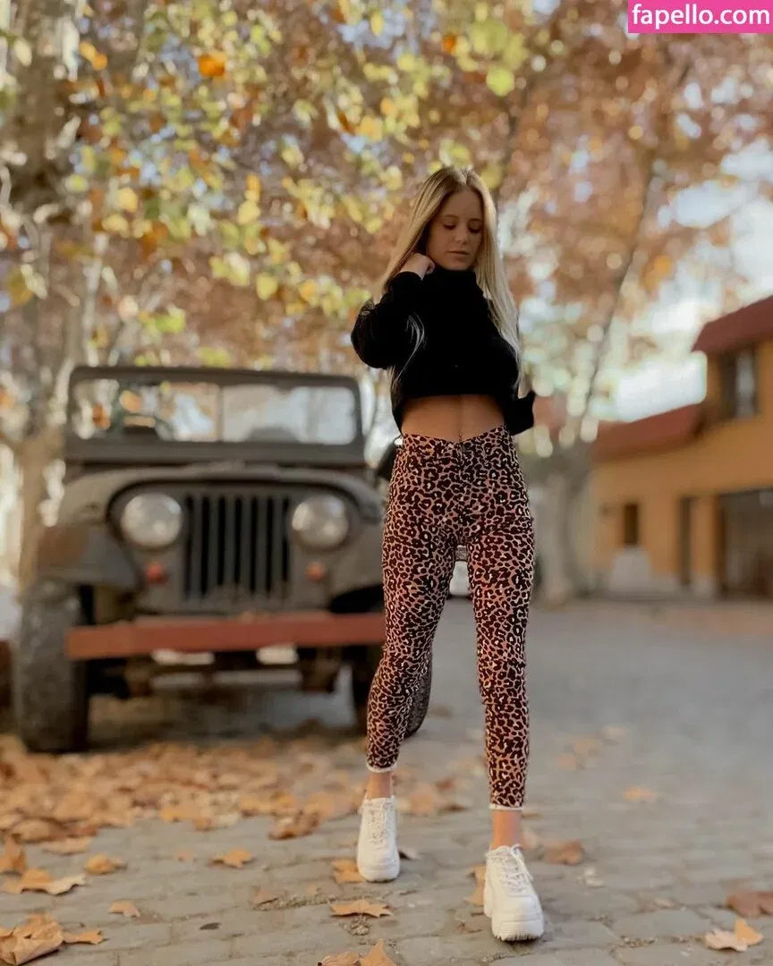 Sol Aguilera Onlyfans Photo Gallery 