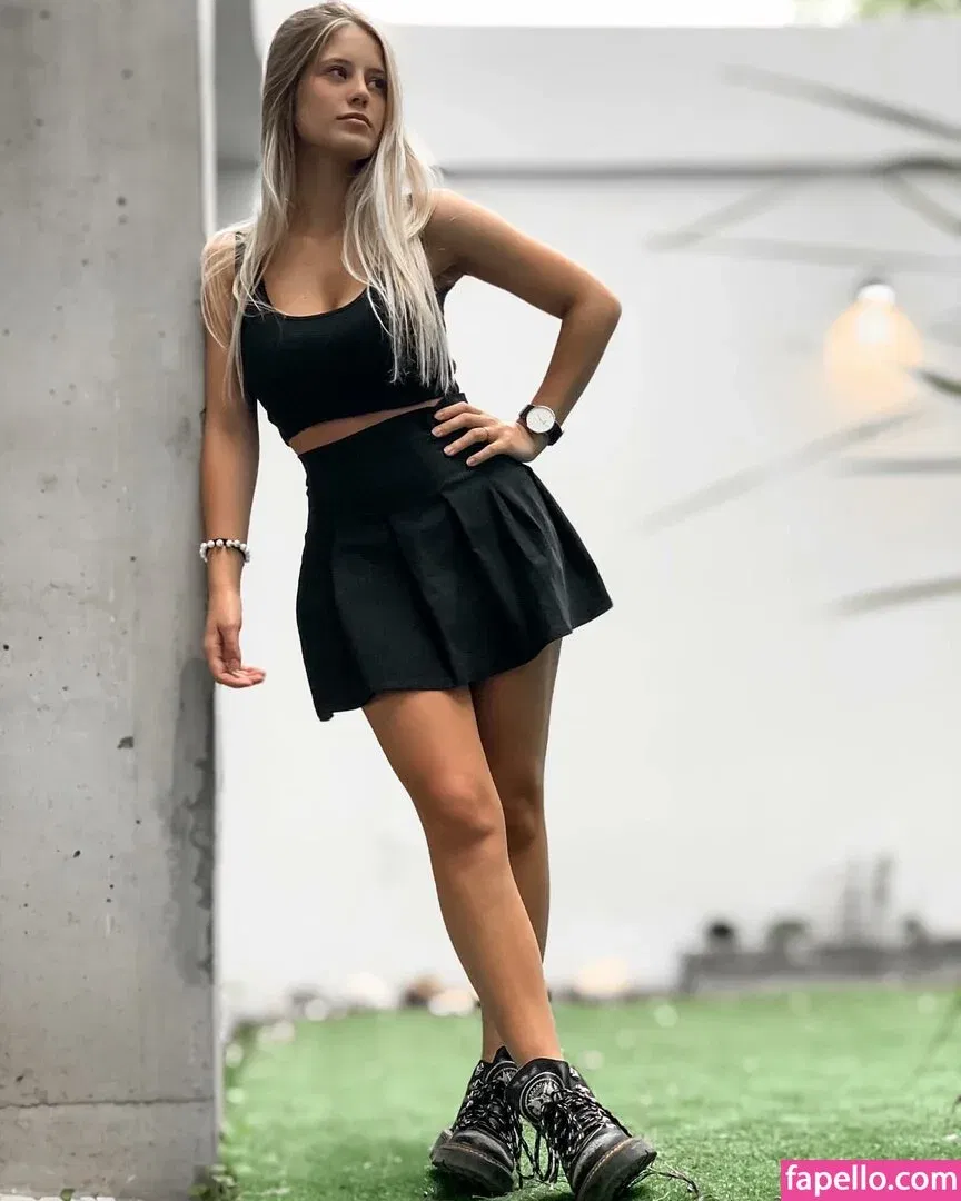 Sol Aguilera Onlyfans Photo Gallery 