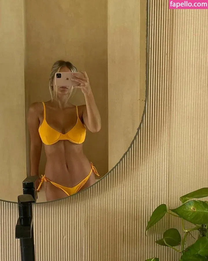 Sol Aguilera Onlyfans Photo Gallery 