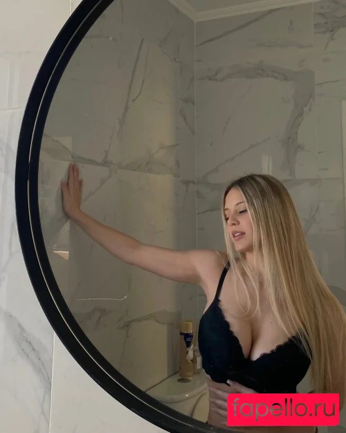 Sol Aguilera Onlyfans Photo Gallery 