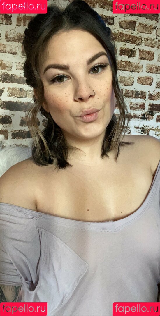 erynn Onlyfans Photo Gallery 