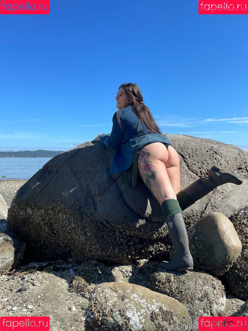 erynn Onlyfans Photo Gallery 