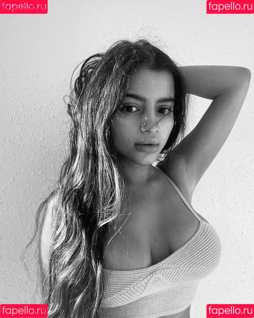 Swagata Sanyal Onlyfans Photo Gallery 