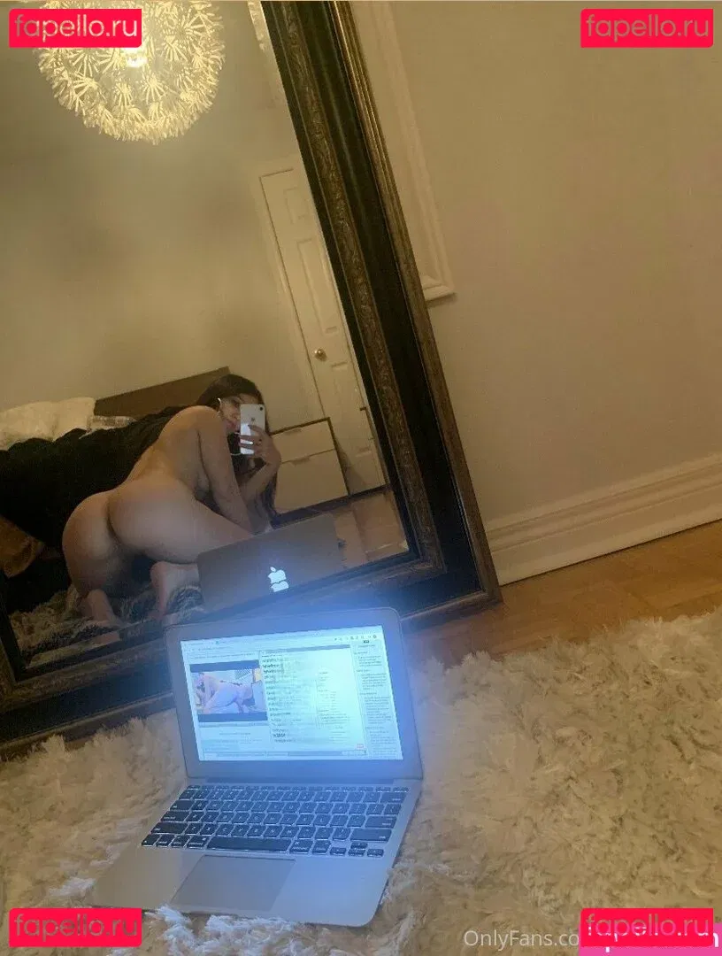 azalyastar Onlyfans Photo Gallery 