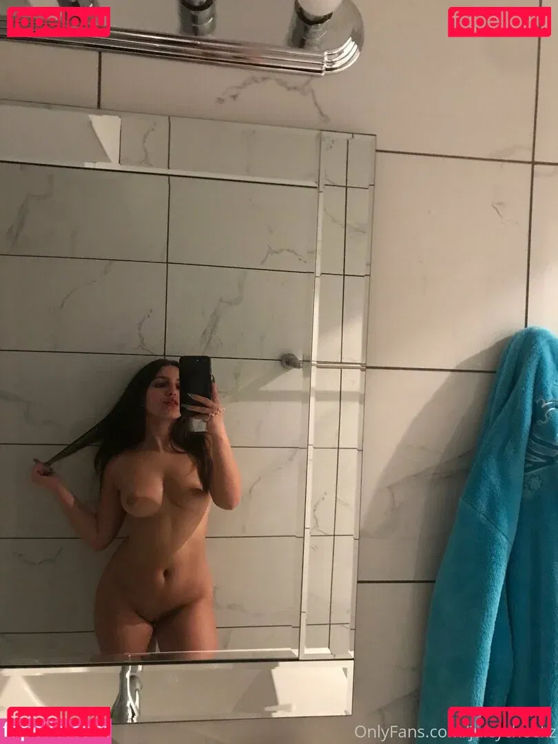 azalyastar Onlyfans Photo Gallery 