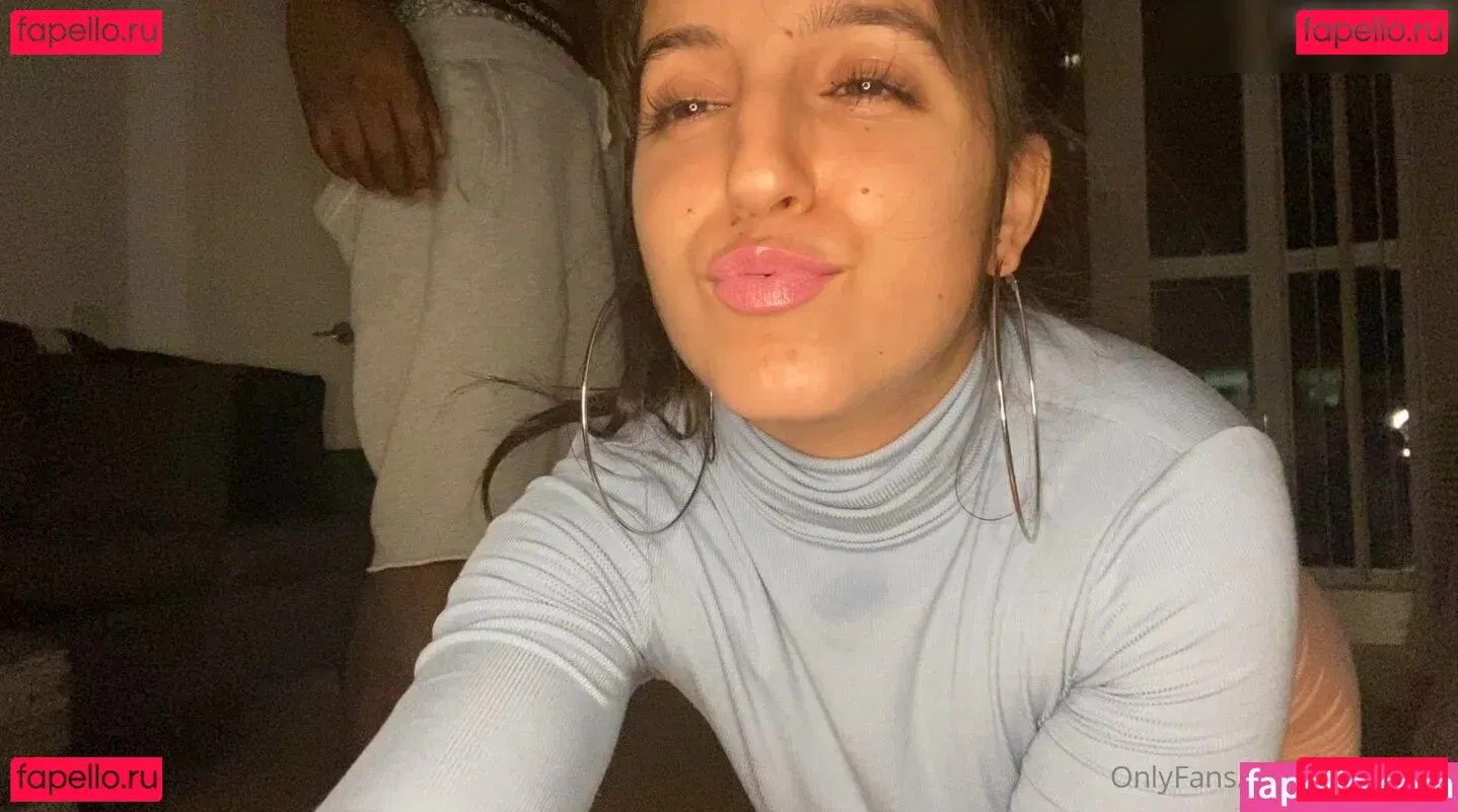 azalyastar Onlyfans Photo Gallery 