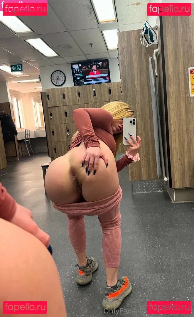 azalyastar Onlyfans Photo Gallery 